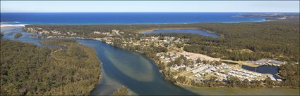 Lake Conjola - NSW (PBH4 00 9949)